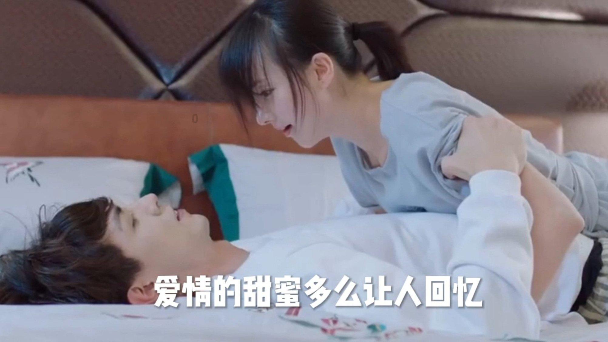 专注交流,哇这么多果子有30个呢我每次最多背四个需要背几次还剩几个?帮你解疑答惑